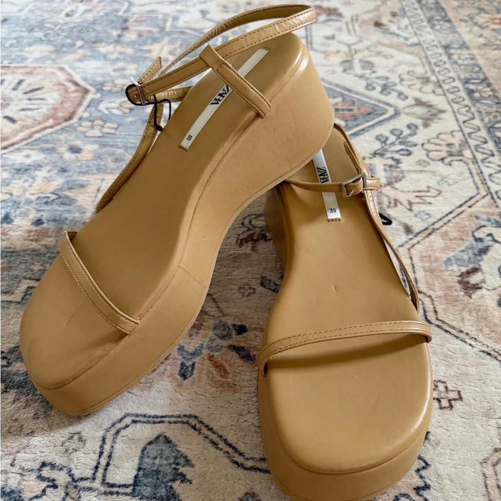 Zara Beige Platform Sandals with Ankle Strap